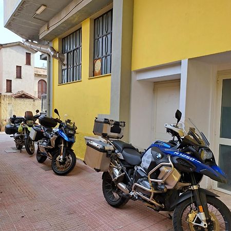 B&B Centrale トルトリ エクステリア 写真