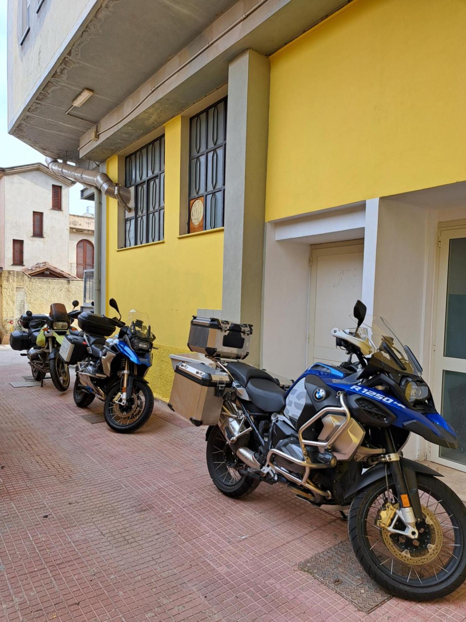 B&B Centrale トルトリ エクステリア 写真